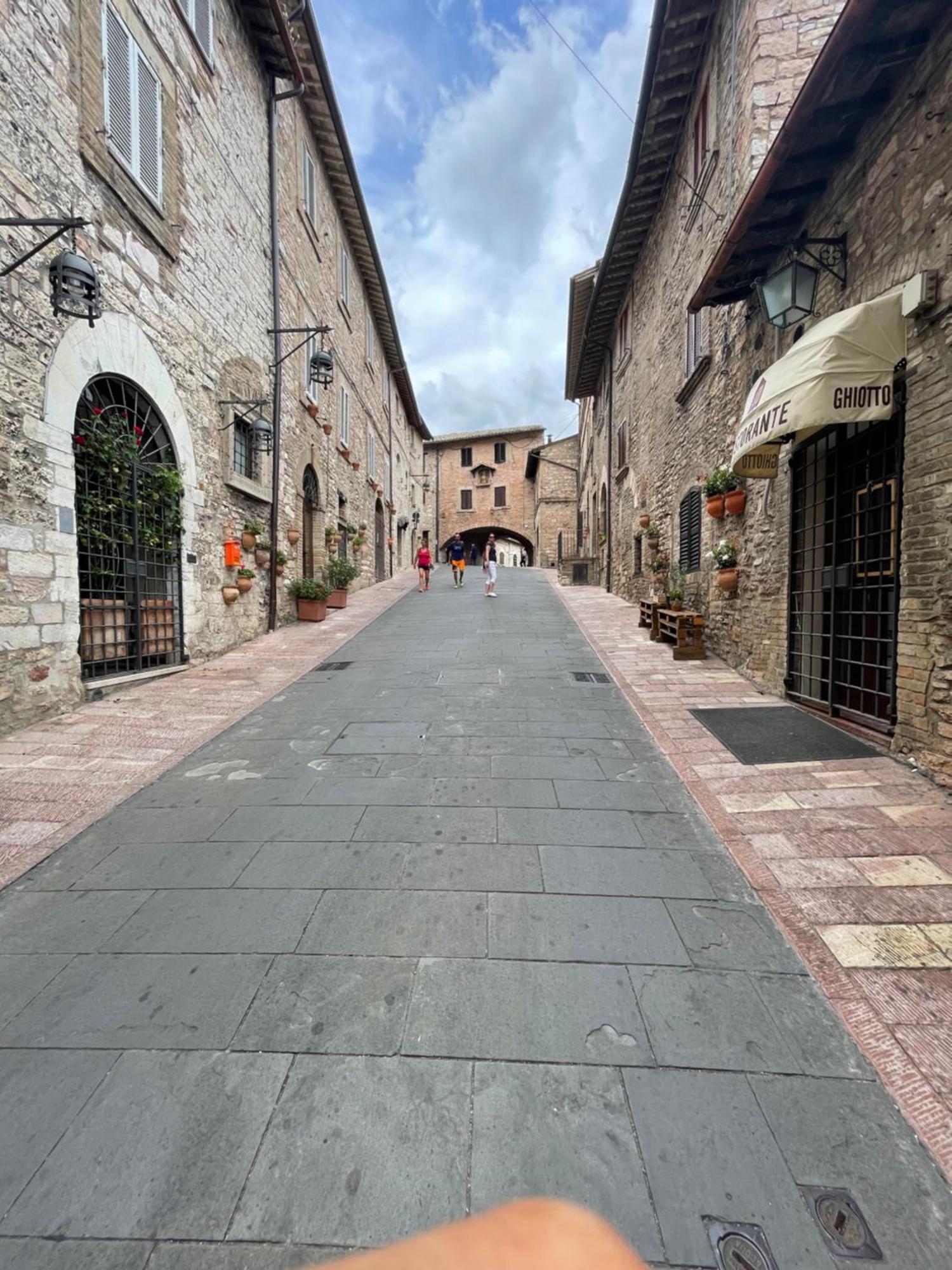 Ferienwohnung Happy House - Porta San Giacomo Assisi Exterior foto